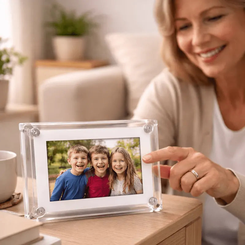 WarmTouch Digital Memory Photo Frame